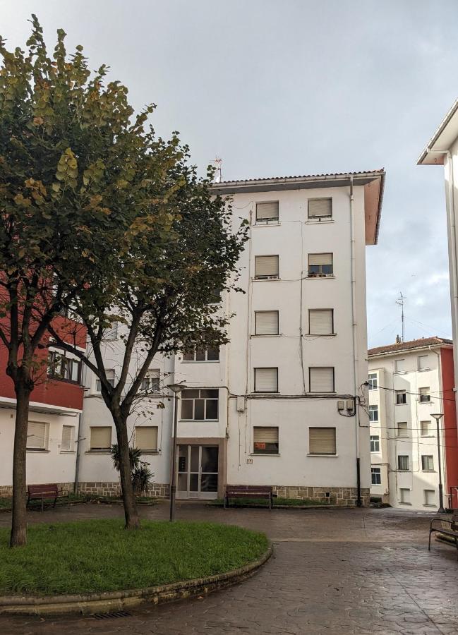 Ferienwohnung Tonpoigane Bermeo Exterior foto
